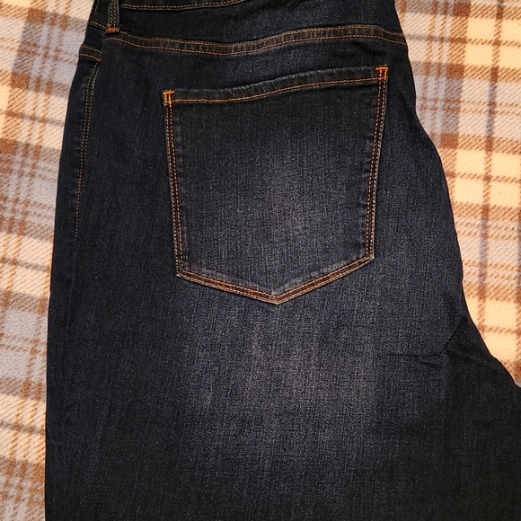 Code Bleu Plus Size Jeans - Picture 9 of 16